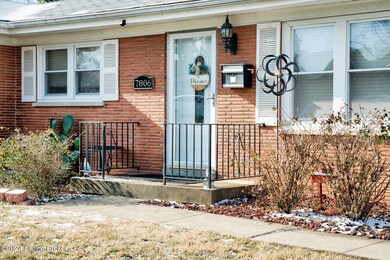 7806 Donegal Dr, Louisville, KY 40219 - photo 3