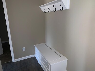 961 E Lakota St, Nixa, MO 65714 - photo 2