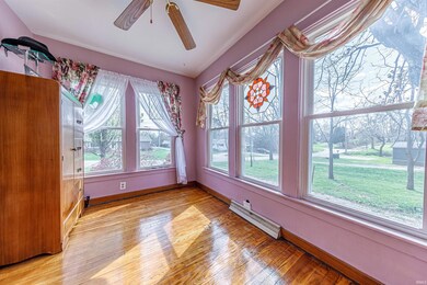 202 E 4th St, Lynnville, IN 47619 - photo 6