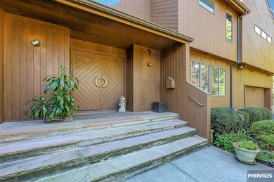 244 Fairview Ave, Englewood Cliffs, NJ 07632 - photo 3