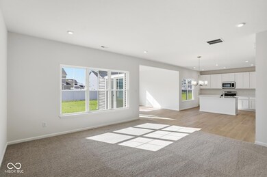 7081 Jackson Dr, Cumberland, IN 46229 - photo 4