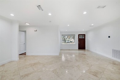 1922 Chippendale Rd, Houston, TX 77018 - photo 2