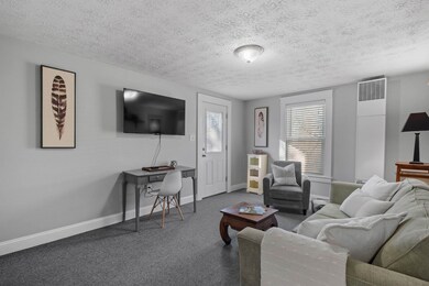 65 S Elm St unit 4, Manchester, NH 03103 - photo 7