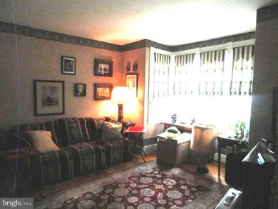 135 W 4th St, Palmyra, NJ 08065 - photo 3