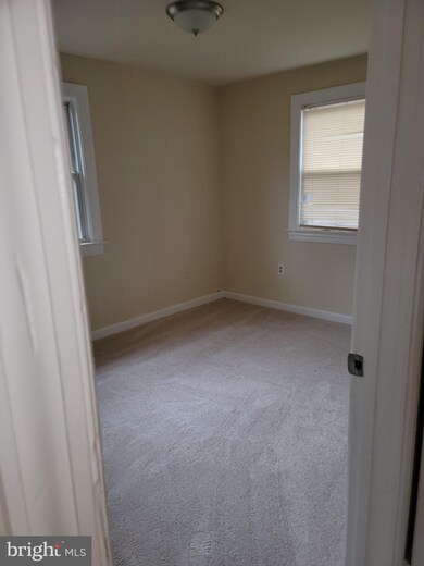 18319 Chestnut Dr unit A, Triangle, VA 22172 - photo 3