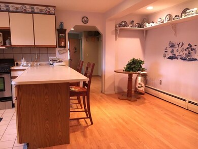 Large breakfast bar