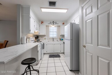 3-Kitchen (2)