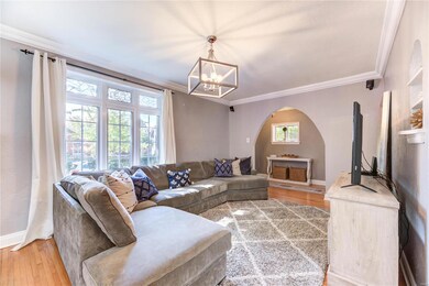 5245 Lindenwood Ave, Saint Louis, MO 63109 - photo 4