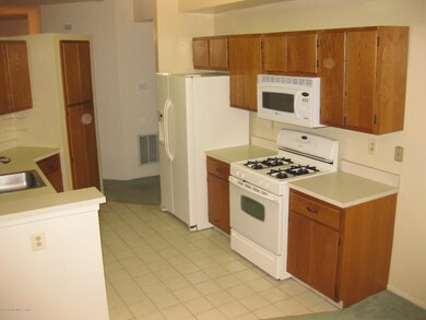 6161 Cedar Ct, Monmouth Junction, NJ 08852 - photo 6