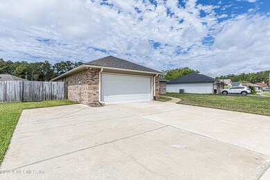 Front 2nd View & X-tra Parking