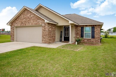 4306 Sugar Hollow Ln, Addis, LA 70710 - photo 2