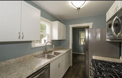 609 E 7 1/2 St N, Newton, IA 50208 - photo 6