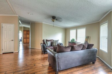 451 County Road 949a, Alvin, TX 77511 - photo 6