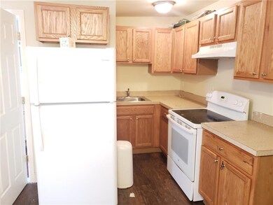 614 N 8th St unit 3, Allentown, PA 18102 - photo 3