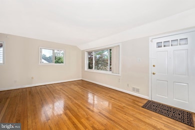 12607 Epping Rd, Silver Spring, MD 20906 - photo 4