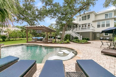 Pool, Cabana & Back of Home