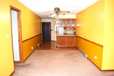 dining room w/o furniture