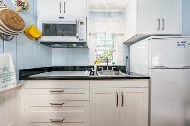 31 Lake Rd E, West Yarmouth, MA 02673 - photo 4