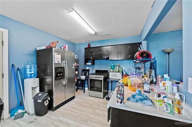 712 N Margret St, Alamo, TX 78516 - photo 3