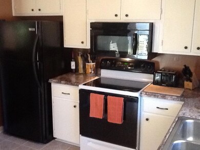 Kitchen (8)