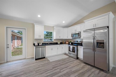 1002 Jones St, Clearwater, FL 33755 - photo 4