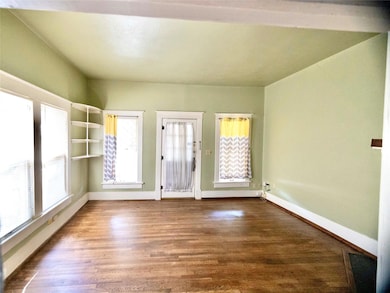 5627 Worth St, Dallas, TX 75214 - photo 4