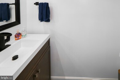 1980 Mayflower Dr, Woodbridge, VA 22192 - photo 4