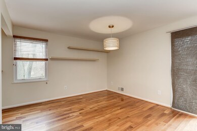 9013 Blue Pool, Columbia, MD 21045 - photo 7