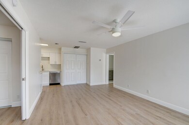 614 Executive Center Dr unit 205, West Palm Beach, FL 33401 - photo 7