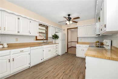 6430 Acuff St, Shawnee, KS 66216 - photo 4