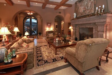 4143 Living Room