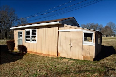 2398 S Chipley Ford Rd, Statesville, NC 28625 - photo 6