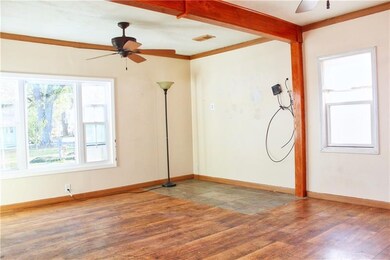 Living room 18x14