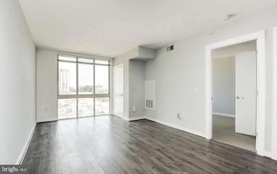 Capitol Hill Tower unit 716, Washington, DC 20003 - photo 6