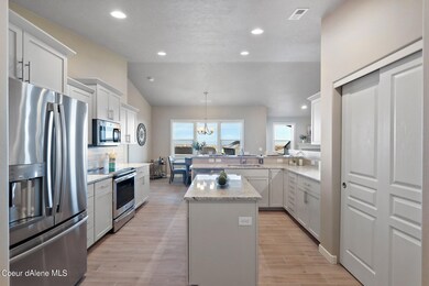 Snowbrush - Kitchen 3