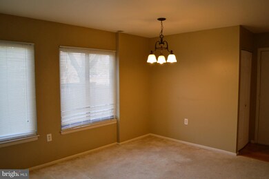 11109 Slalom Ln, Columbia, MD 21044 - photo 3