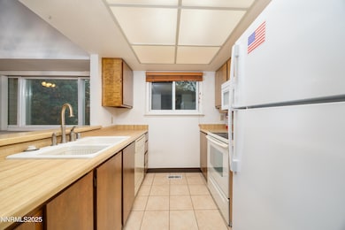 2335 Roundhouse Rd, Sparks, NV 89431 - photo 3