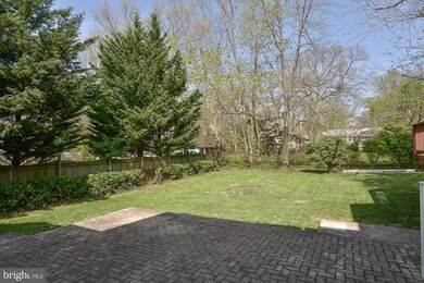 301 Kent St, Falls Church, VA 22046 - photo 2