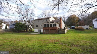 823 Strawberry Ln, Langhorne, PA 19047 - photo 4
