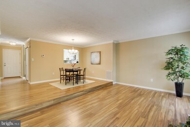 18603 Winding Creek Place, Germantown, MD 20874 - photo 6