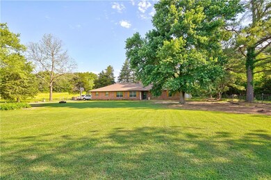 36904 Willow View Rd, Tecumseh, OK 74873 - photo 3