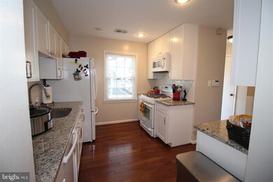 1970 Mayflower Dr, Woodbridge, VA 22192 - photo 7