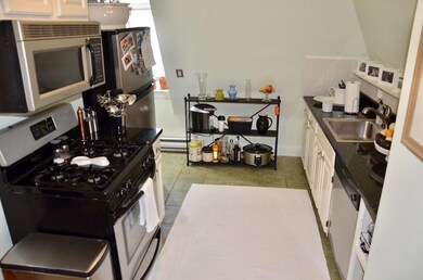 6 Ayrault St unit 3, Newport, RI 02840 - photo 5