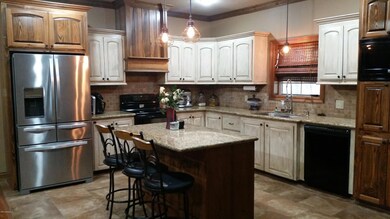 210 Baton Ln, Eunice, LA 70535 - photo 5