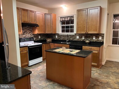 794 Deer Mountain Dr, Harpers Ferry, WV 25425 - photo 6