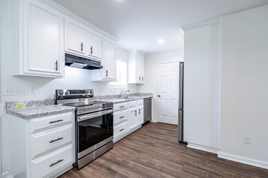 1216 Baker Ave, Albany, GA 31707 - photo 3