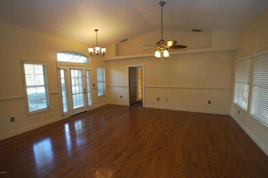 Corto Family Room