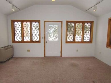 77 Bumble Bee Cir, Shrewsbury, MA 01545 - photo 5