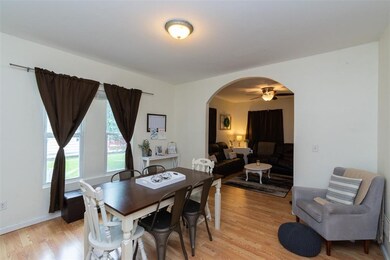 517 9th St SW, Cedar Rapids, IA 52404 - photo 6