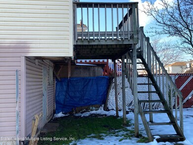 231 Regis Dr, Staten Island, NY 10314 - photo 6